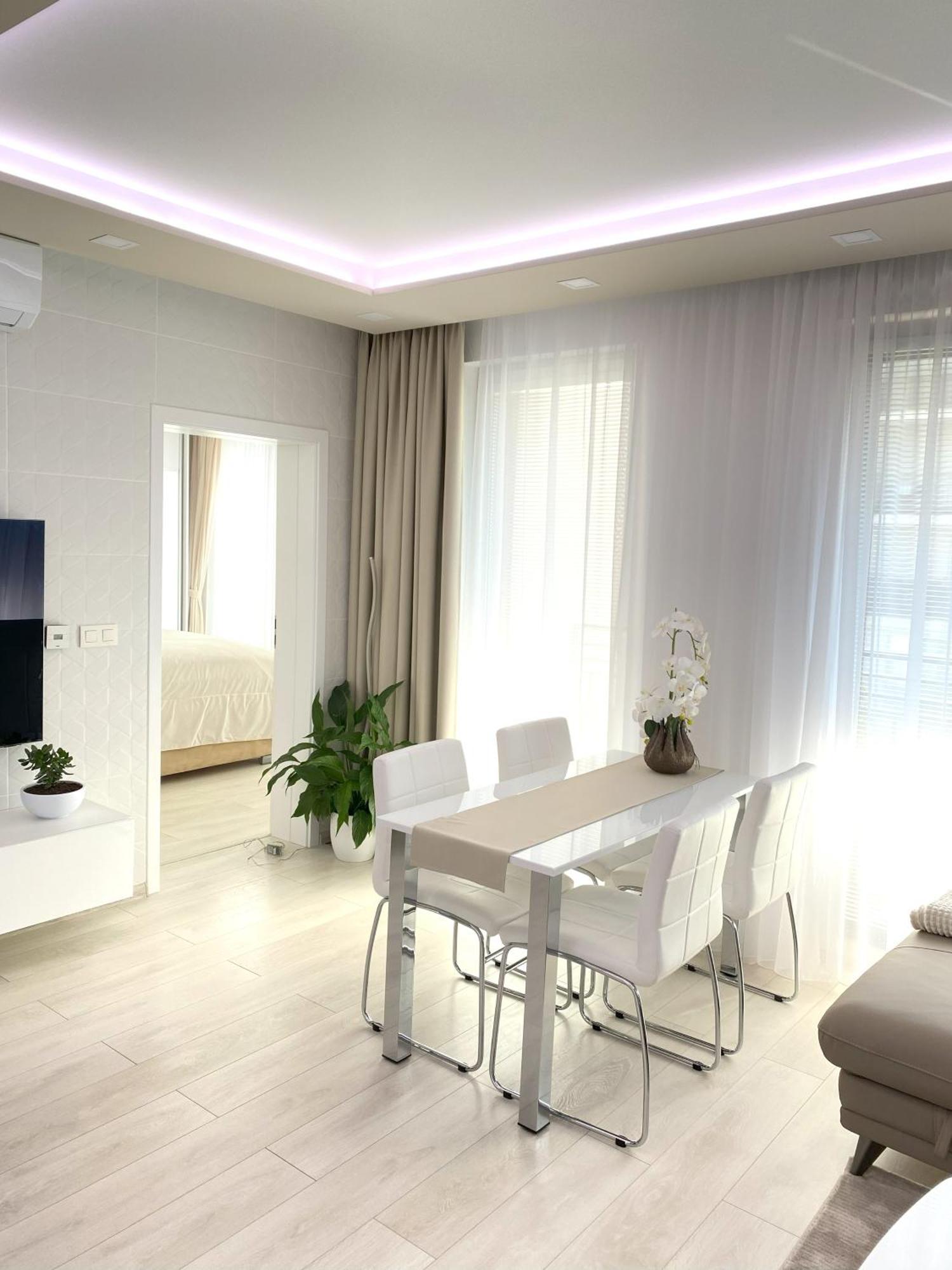 Die Eleganz - Apartment Near The City Center With Free Parking Bratislava Exterior photo